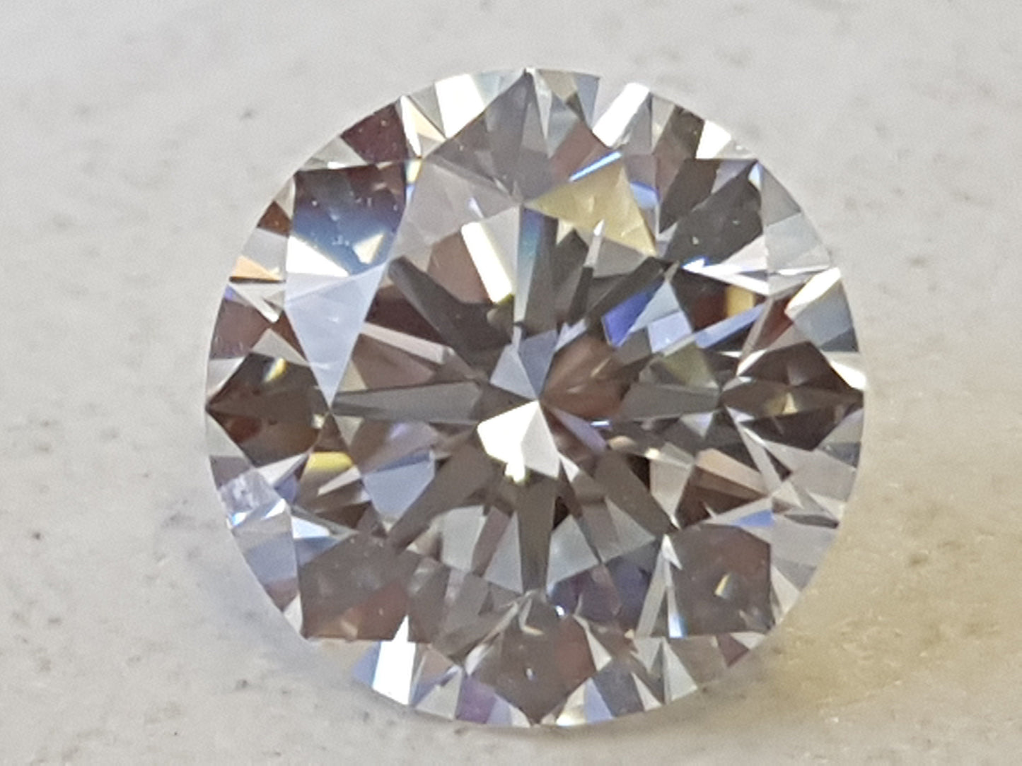 טבעת אירוסין בצורת גל יהלום 0.30 קראט