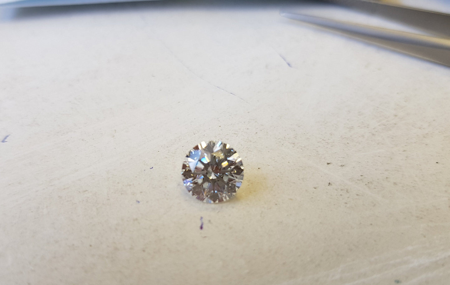 טבעת אירוסין בצורת גל יהלום 0.30 קראט