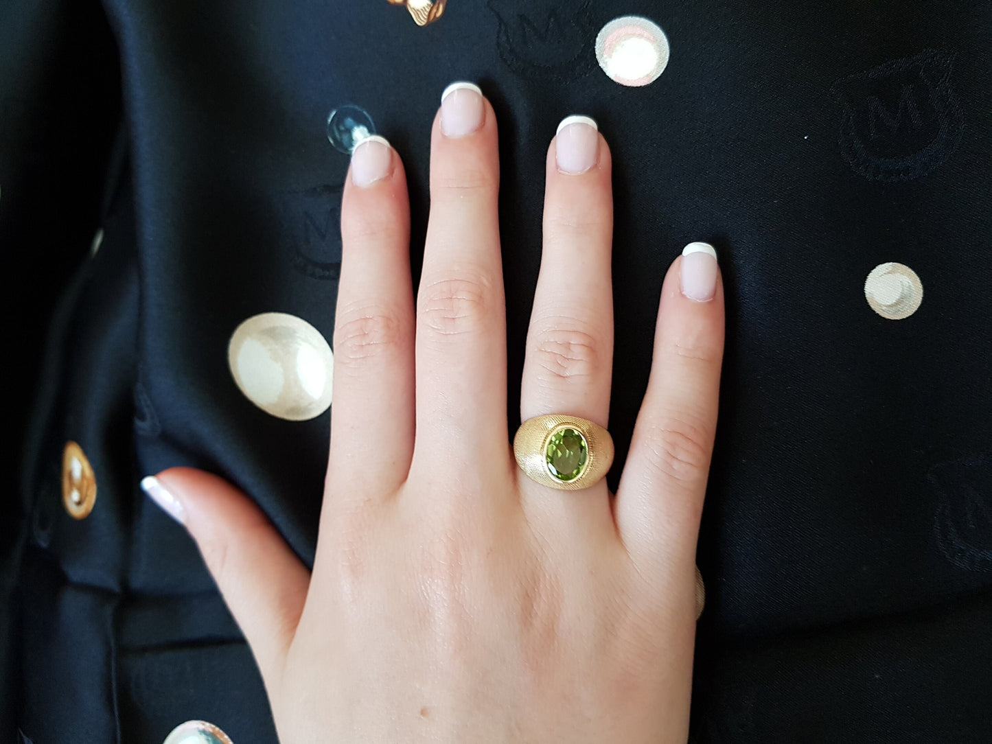טבעת זהב צהוב 1.70 קראט פרידוט אבן חן